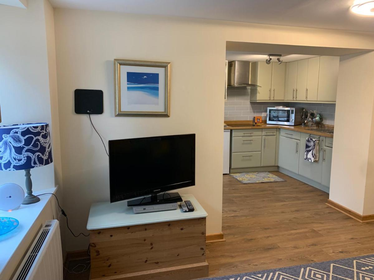 North Hill 1 Bed-Pet Friendly-Parking-Patio-Close To Coasts מראה חיצוני תמונה
