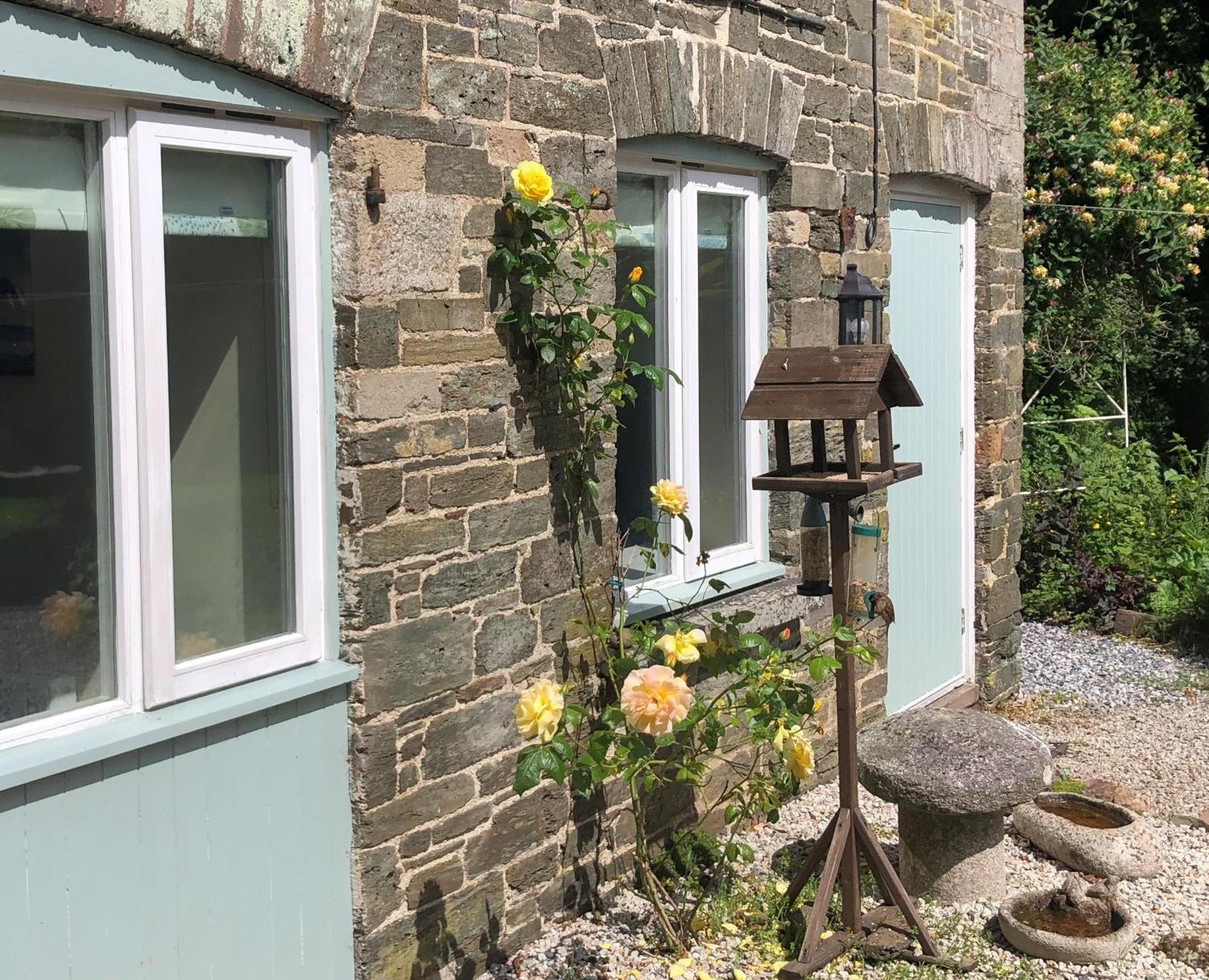 North Hill 1 Bed-Pet Friendly-Parking-Patio-Close To Coasts מראה חיצוני תמונה